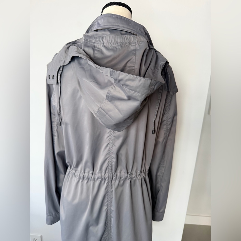 Blauer USA Grey/Silver Windbreaker Jacket | Lightweight | Excellent Condition - Picture 4 of 17